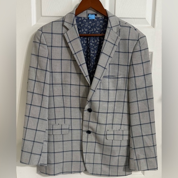 Crown & Ivy Gray Plaid Blazer